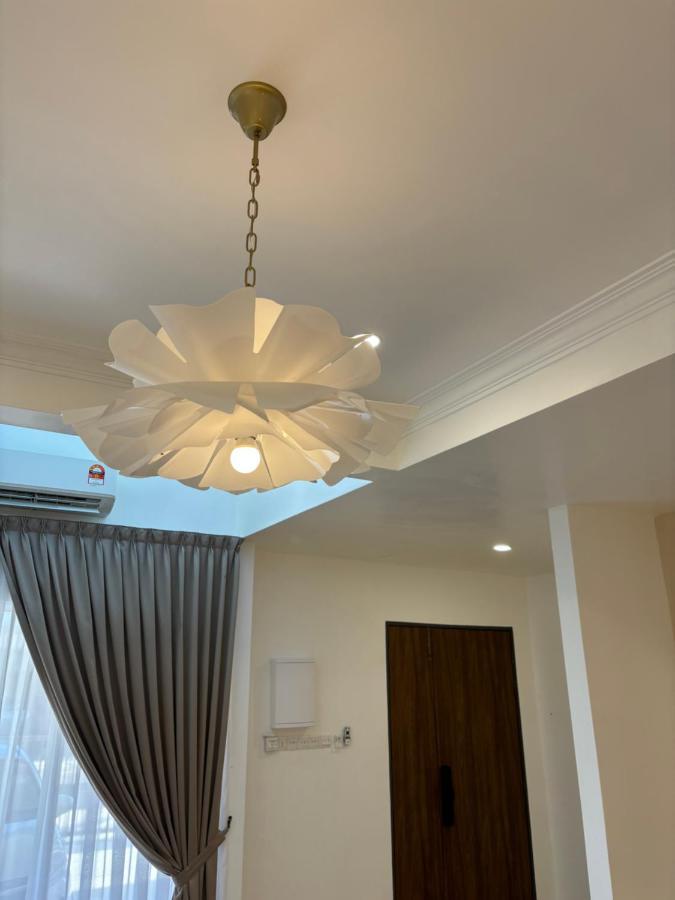 Villa French Style Comfy 现代极简法式温馨民宿 Alor Setar